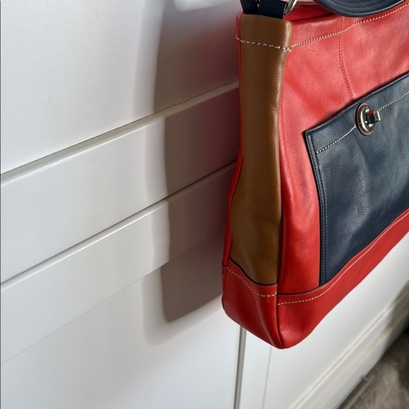COACH Red and Blue Leather Shoulder/Crossbody Bag - Picture 3 of 11
